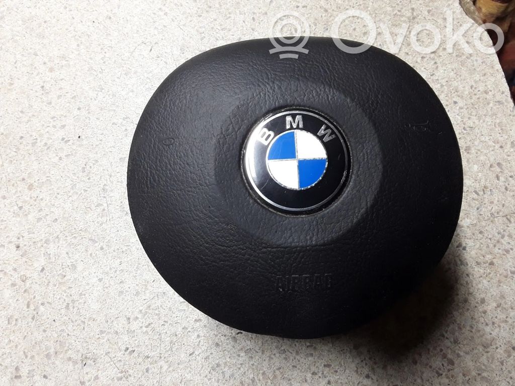 Steering wheel airbag