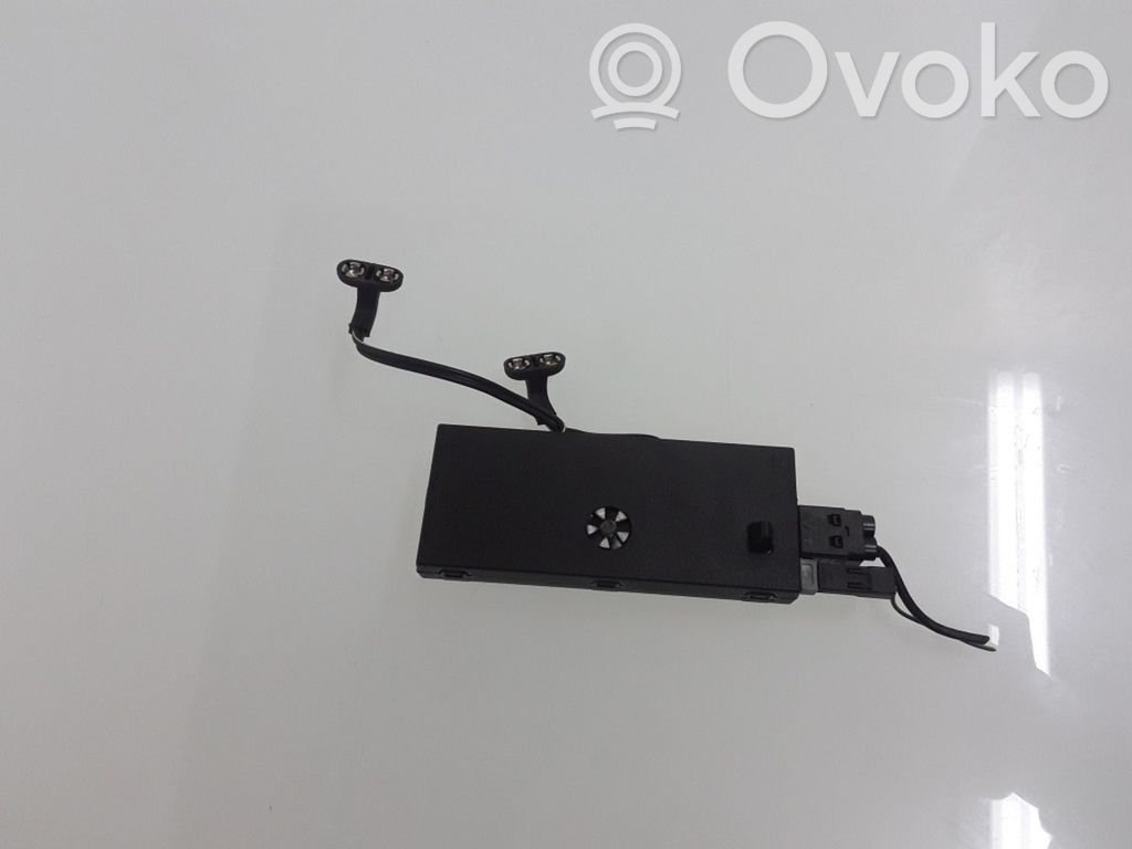 Volvo S80 Pystyantennivahvistin 
