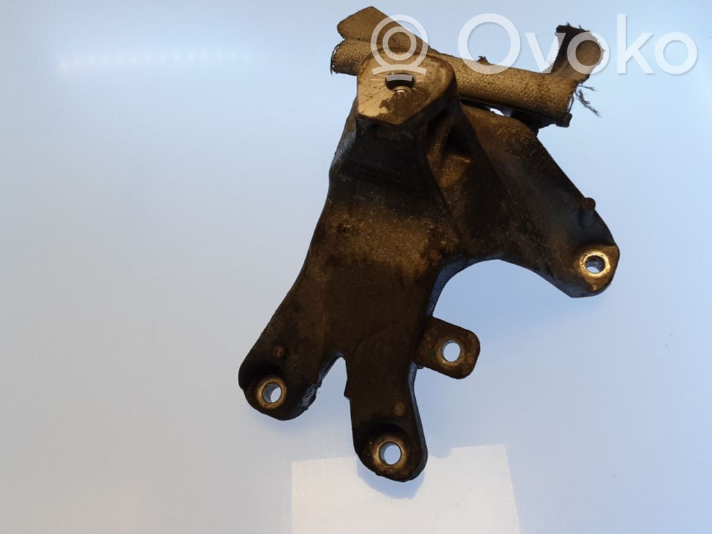 Audi Q5 SQ5 8R Engine mounting bracket 