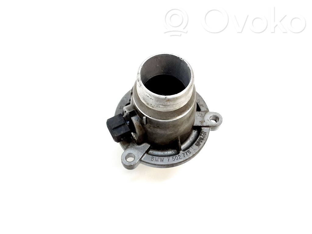 BMW 7 E65 E66 Termostats / termostata korpuss 