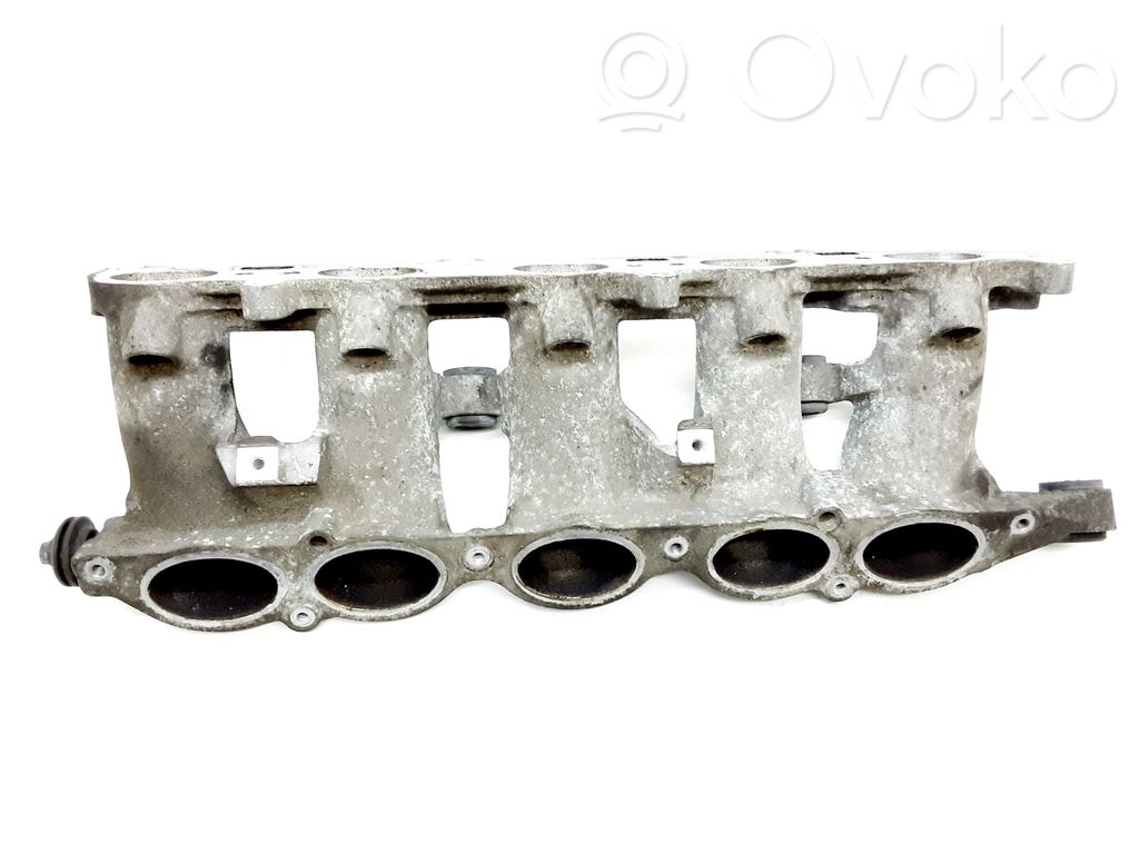 Volvo V50 Colector de admisión 