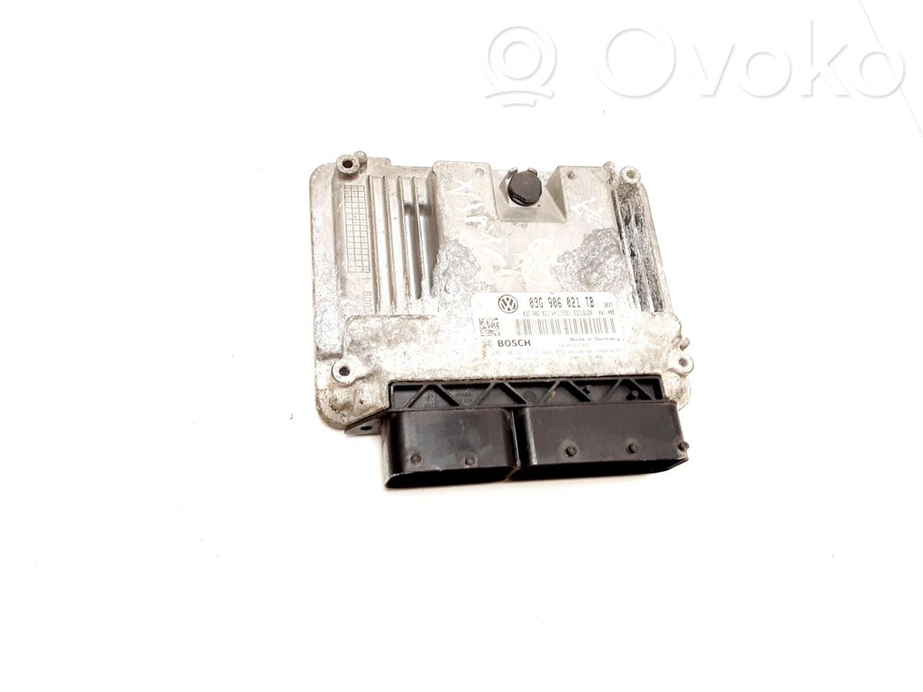 Skoda Octavia Mk2 (1Z) Engine control unit/module 