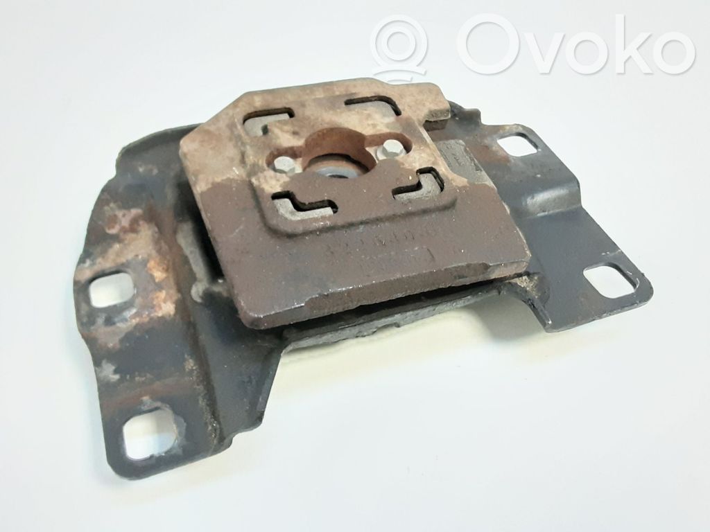 Volvo V50 Engine mount bracket 
