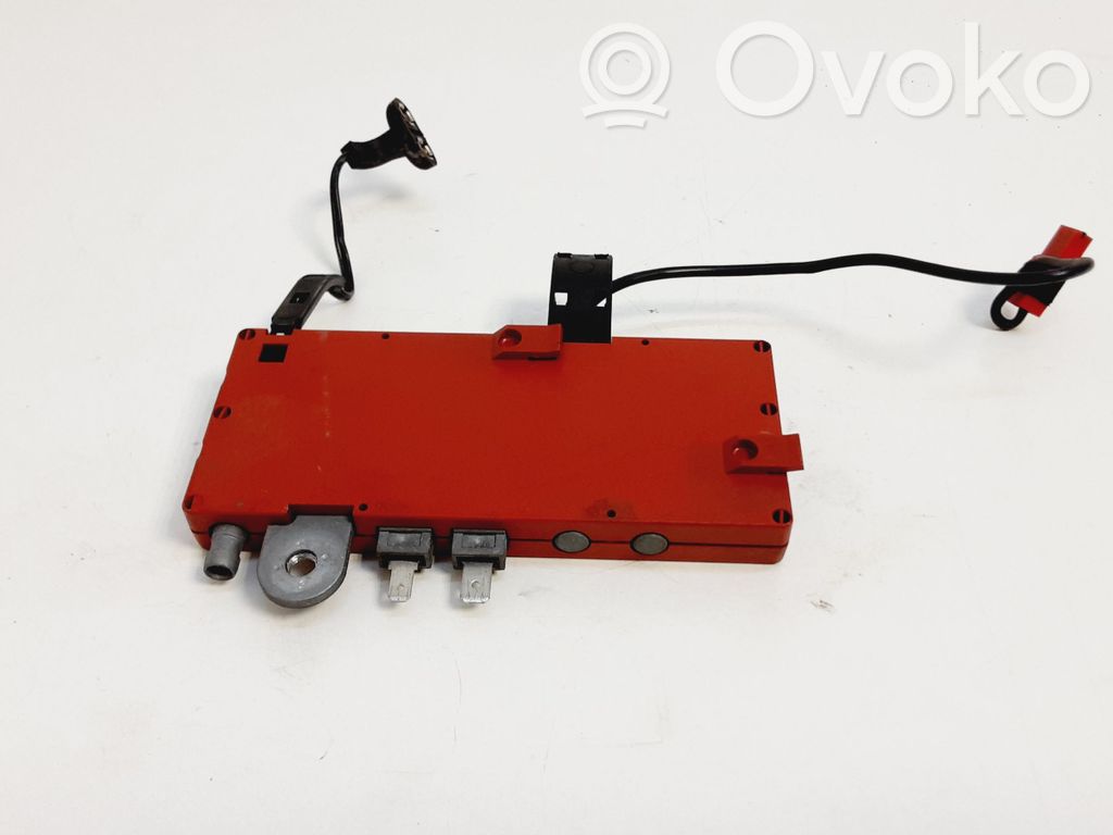 Volvo S80 Antenos stiprintuvas 