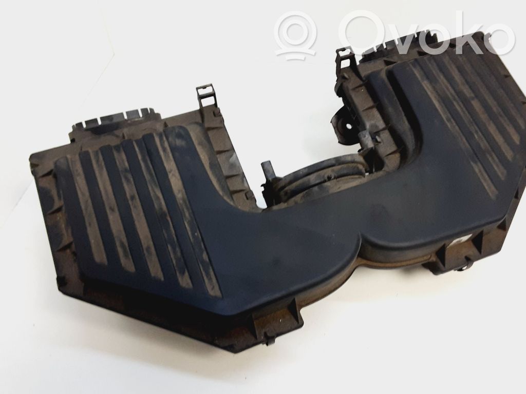 BMW X5 E70 Air filter box 