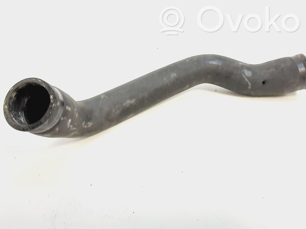 Volvo XC90 Engine coolant pipe/hose 