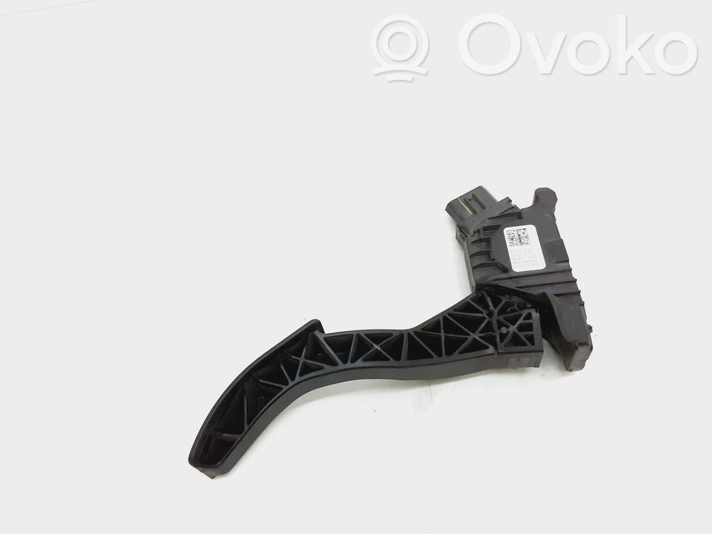 Volkswagen Golf VII Accelerator throttle pedal 