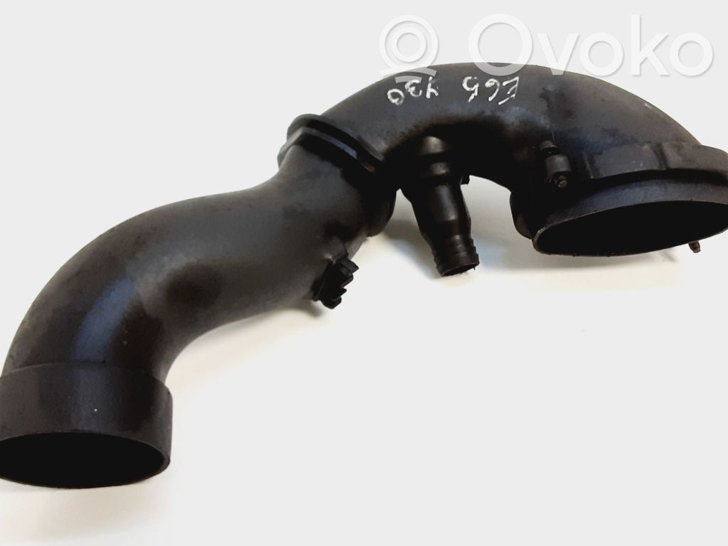 BMW 7 E65 E66 Air intake duct part 