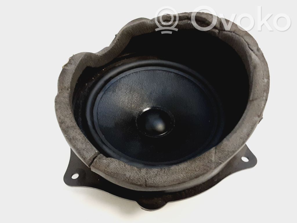 BMW X5 E53 Front door speaker 