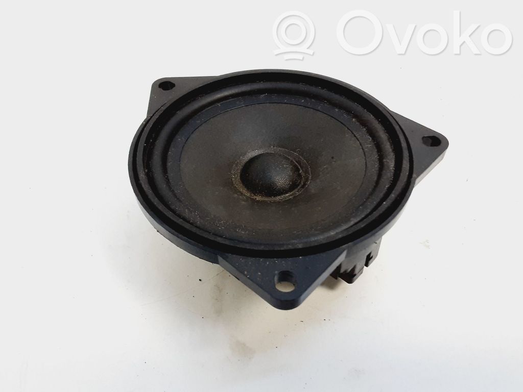 BMW 5 E60 E61 Altavoz de la puerta trasera 