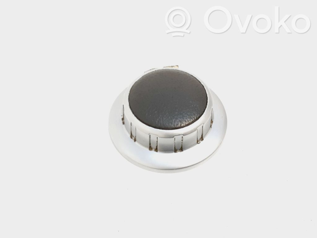 BMW 5 E60 E61 Borto kompiuterio valdymo jungtukas (-ai) 