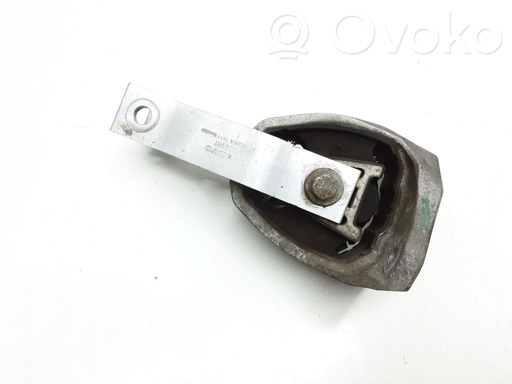 Volvo XC90 Engine mount bracket 