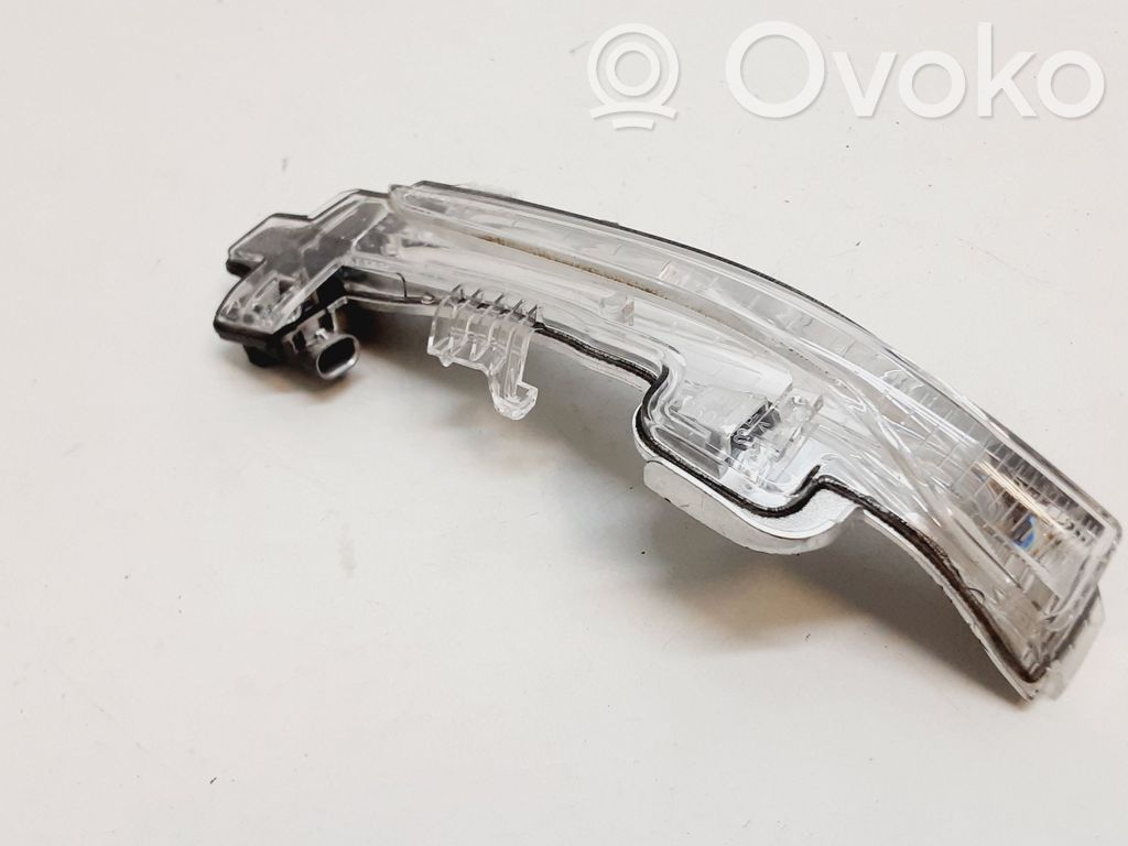 Volvo S60 Mirror indicator light 
