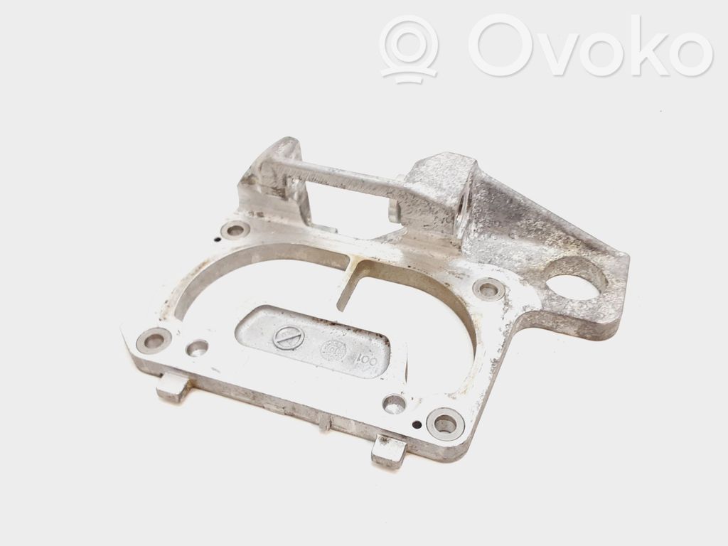 Volvo XC90 Other engine bay part 