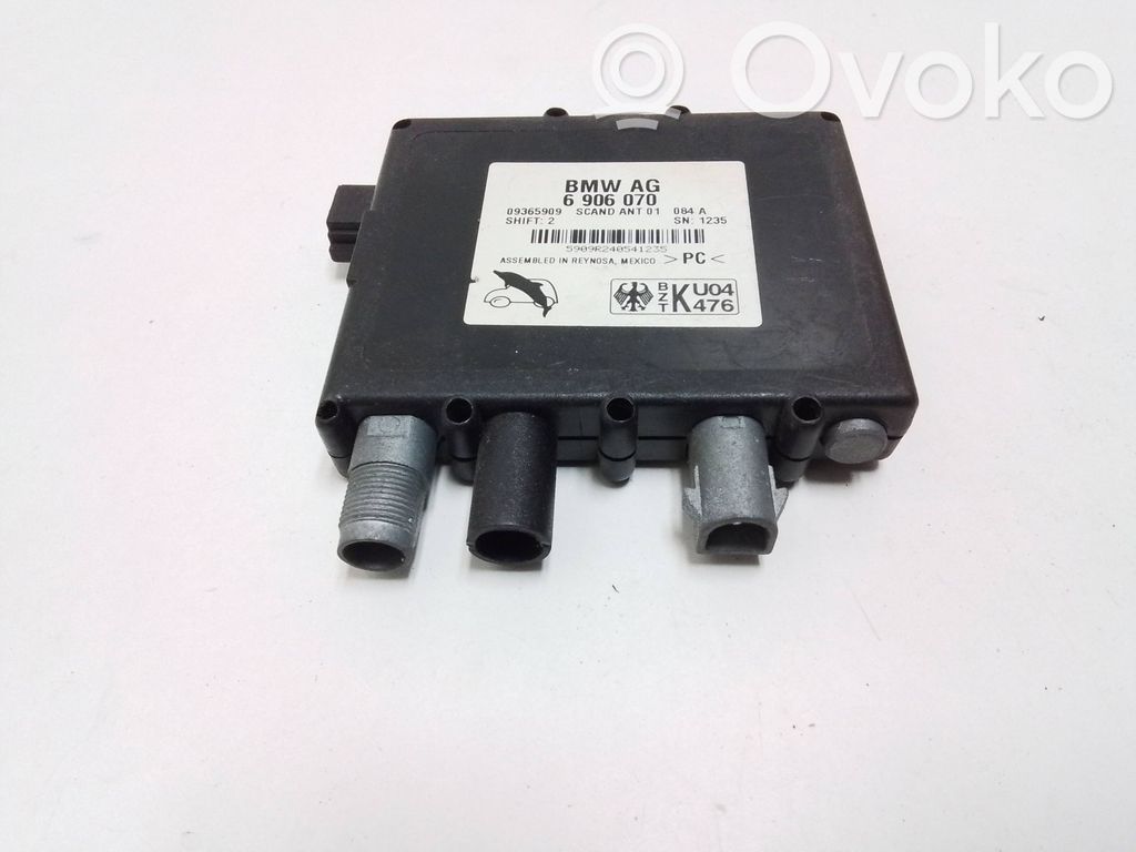 BMW X5 E53 Aerial antenna amplifier 