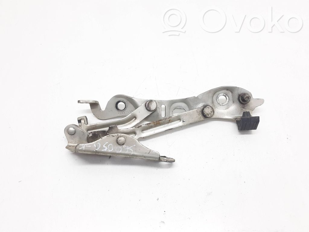 Volvo S60 Tailgate/trunk/boot hinge 