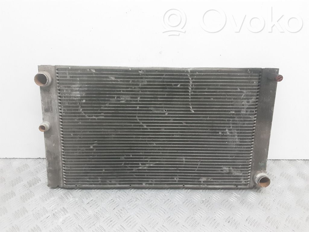BMW 5 E60 E61 Dzesēšanas šķidruma radiators 