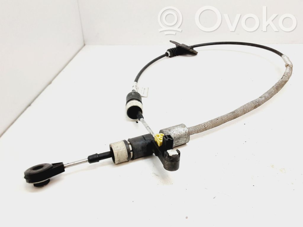 Volvo XC60 Gear shift cable linkage 