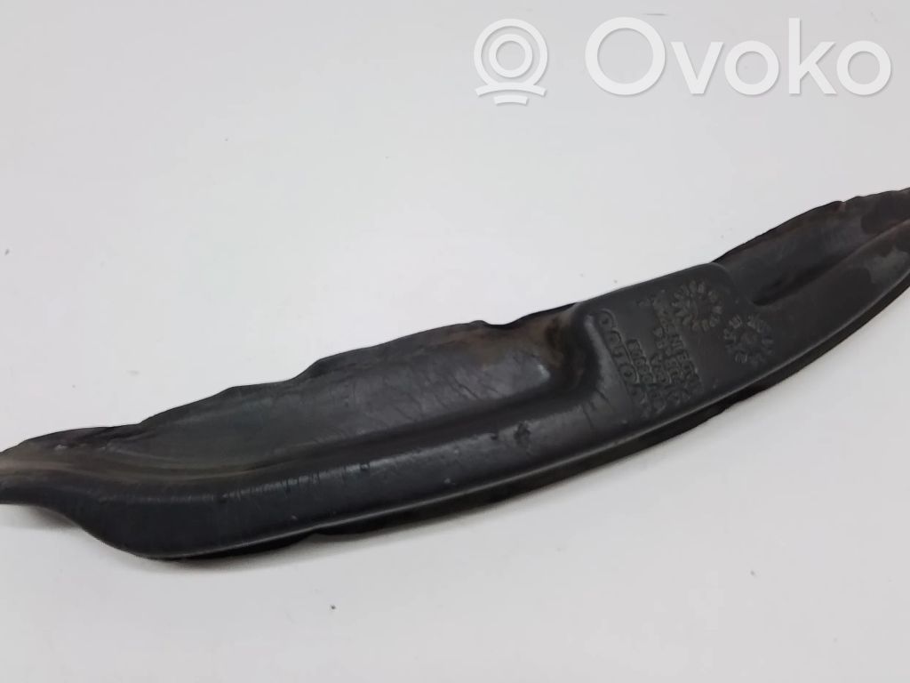 Volvo XC70 Putoplastas sparno 