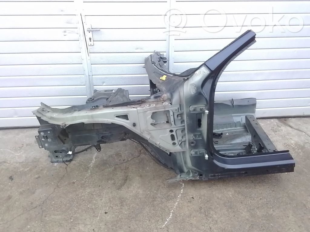 Panel lateral delantero