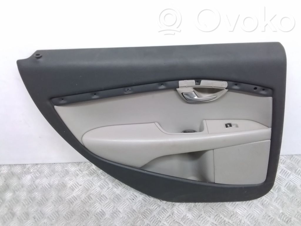 Volvo V70 Boczki / Poszycie drzwi tylnych 