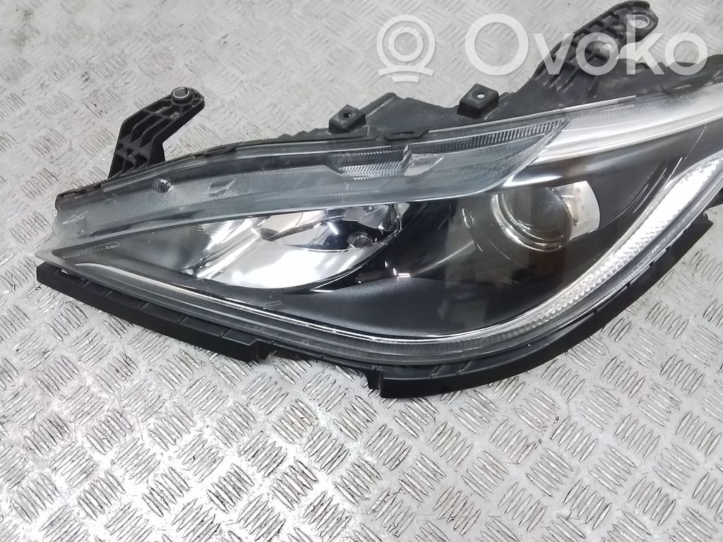 Chrysler Pacifica Phare frontale 