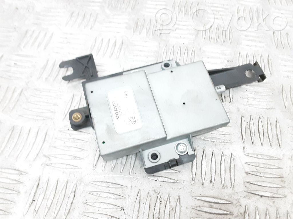 GPS navigation control unit/module   30752377