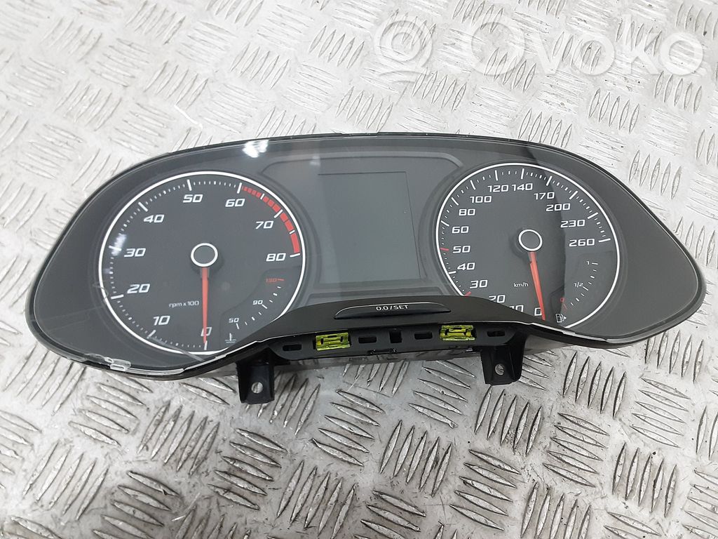 Seat Leon (5F) Speedometer (instrument cluster) 