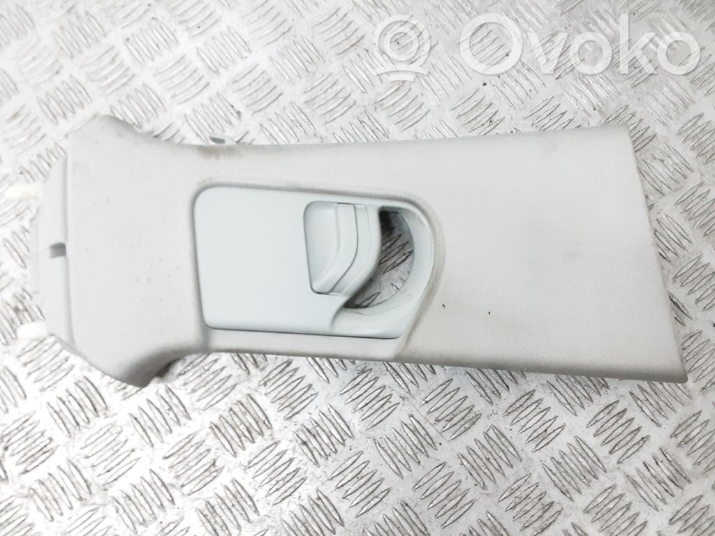 Audi Q3 8U Pilar (B) (superior) 