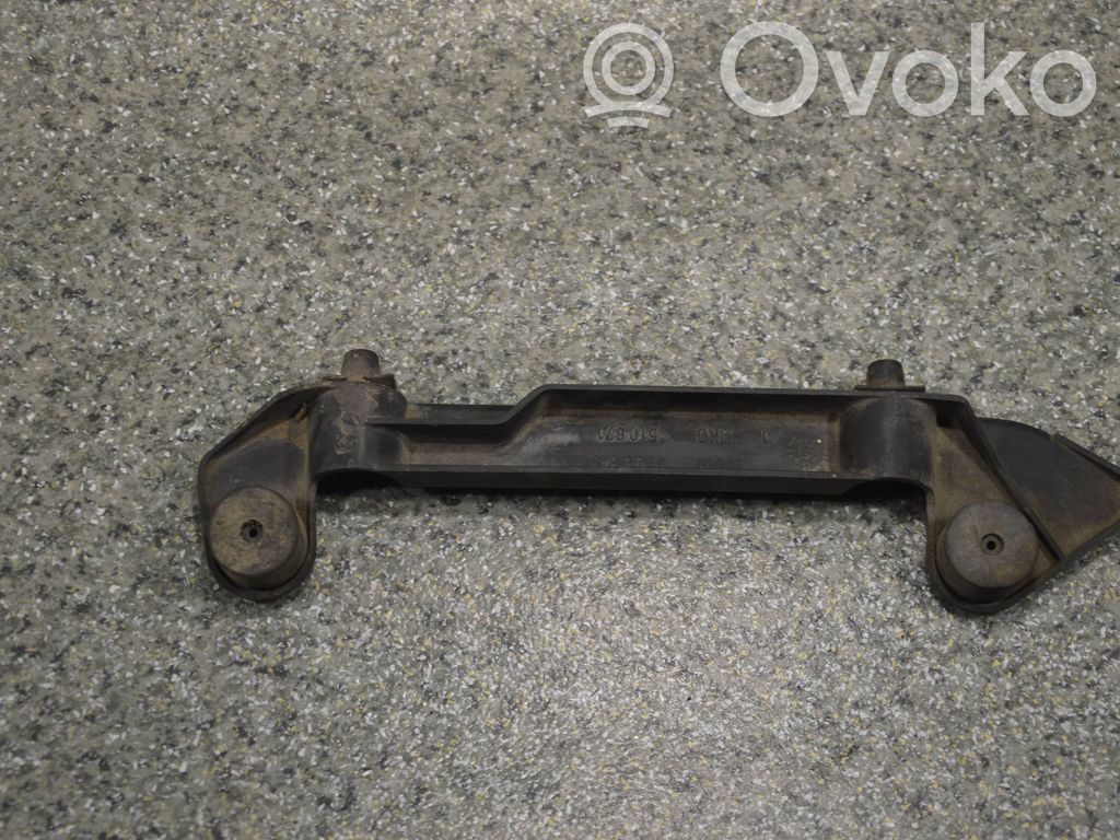 Jäähdyttimen kannatin   1709347