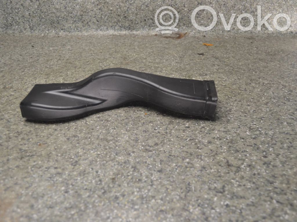 BMW 7 E65 E66 Ohjaamon sisäilman ilmakanava 