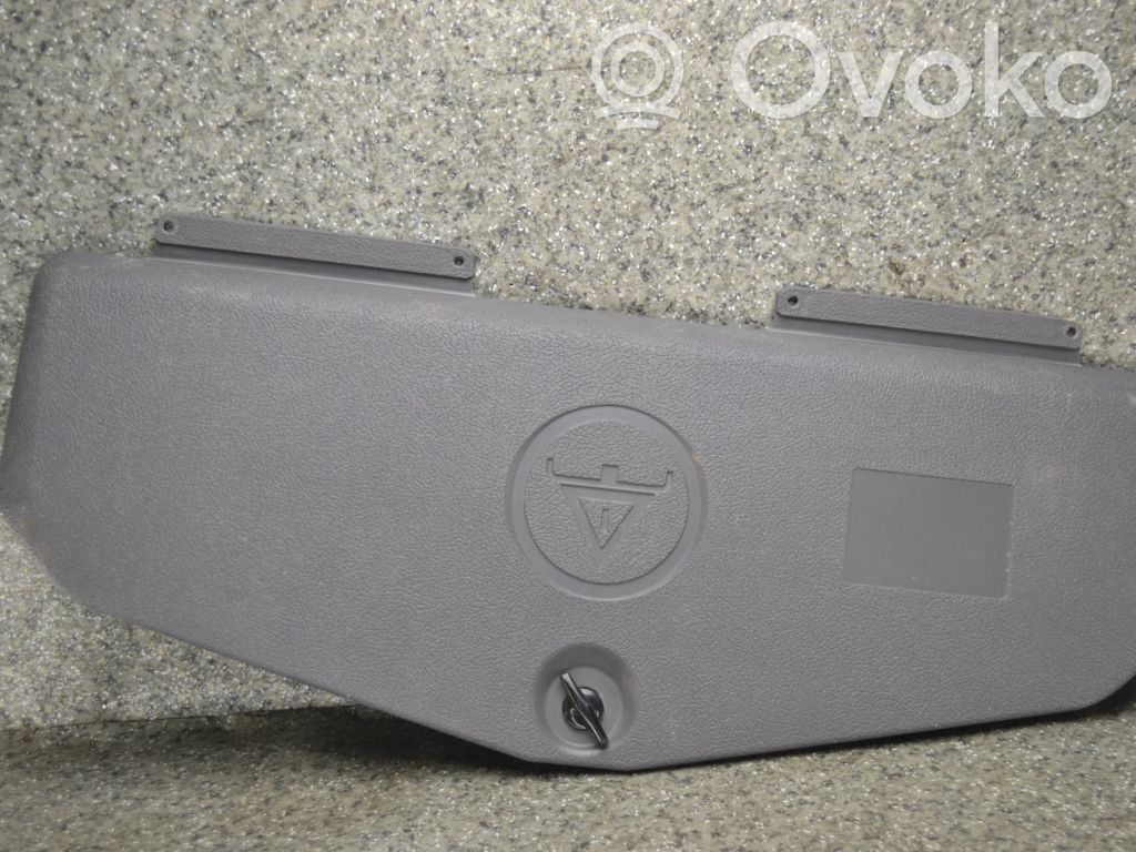 BMW 7 E38 Triangle d'avertissement 