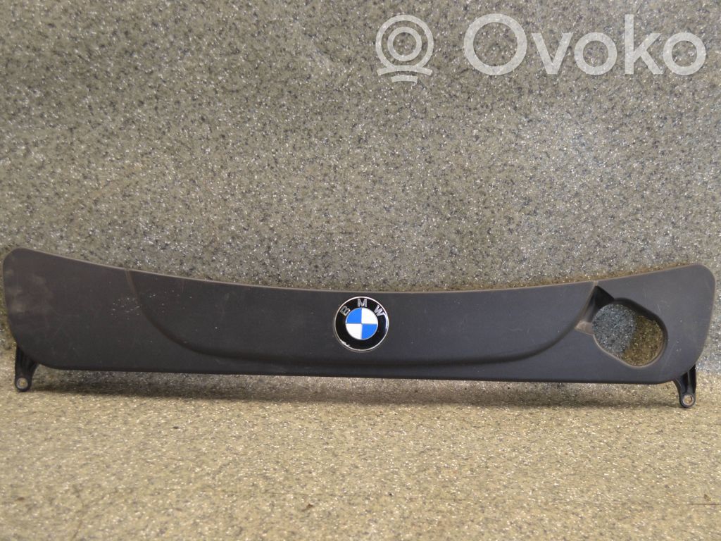 Engine cover (trim)   11147801282