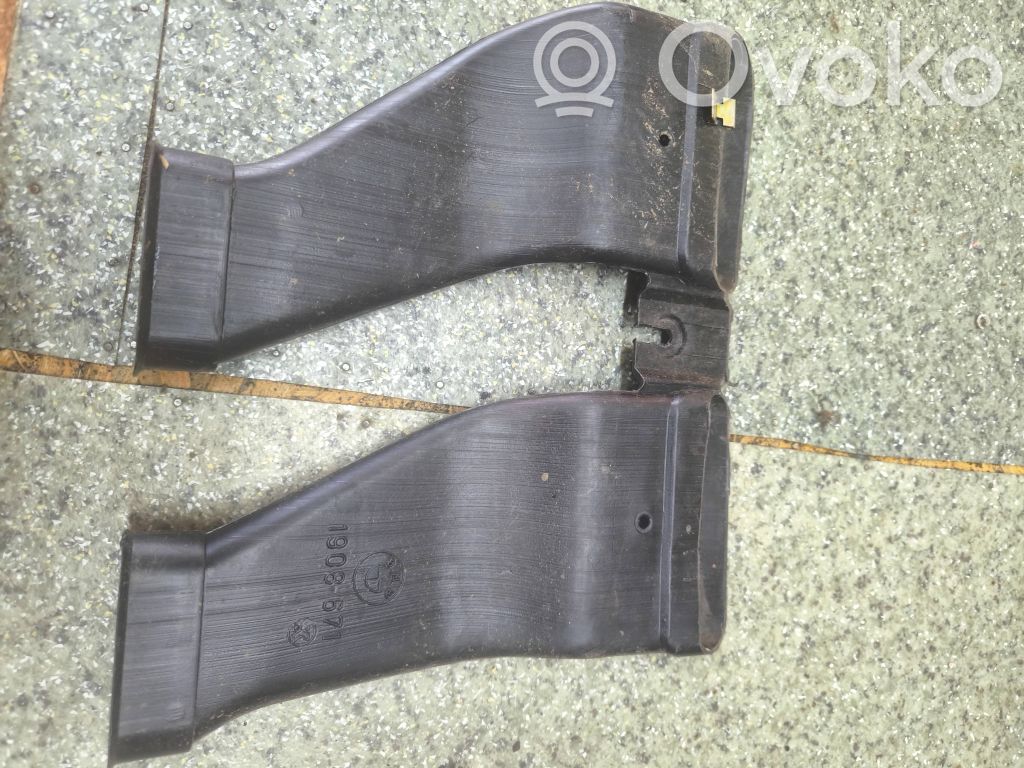 BMW 5 E34 Ilmanoton kanavan osa 