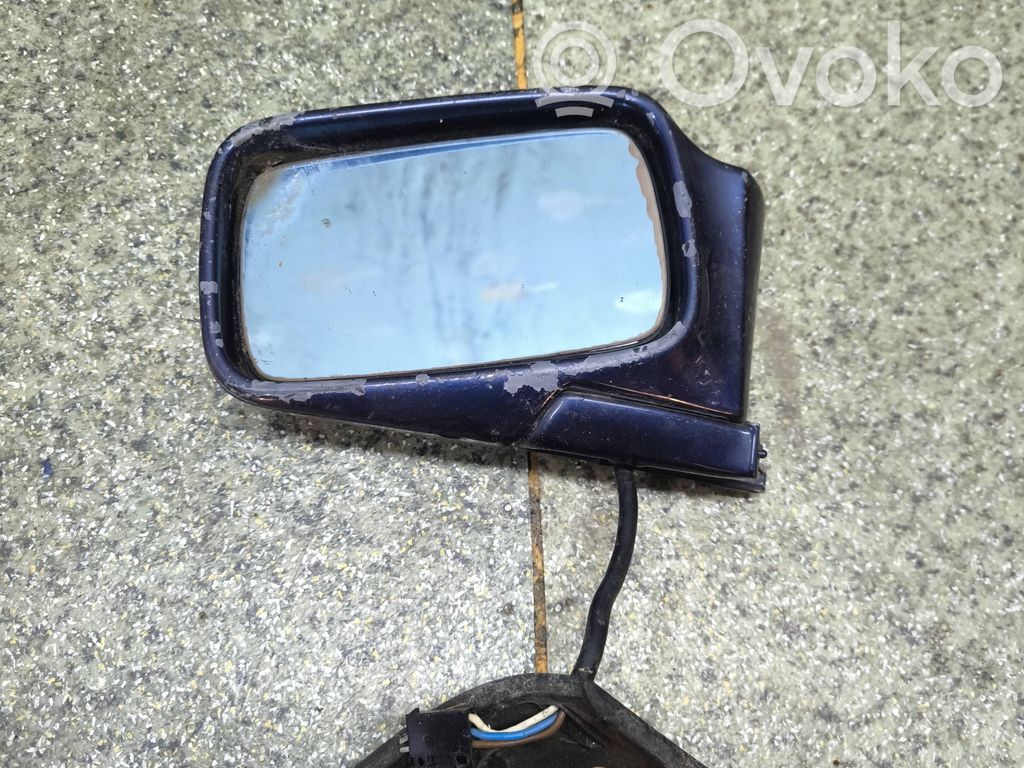 BMW 3 E30 Elektryczne lusterko boczne drzwi przednich 