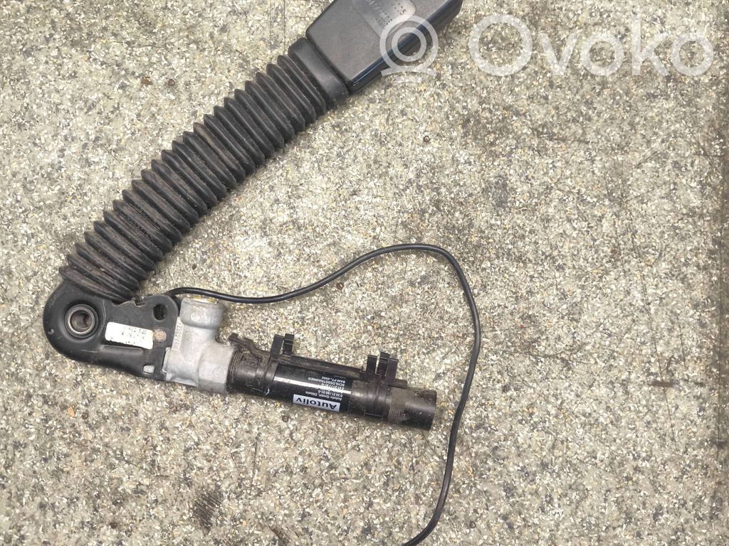 BMW 3 E46 Klamra przedniego pasa bezpieczeństwa 