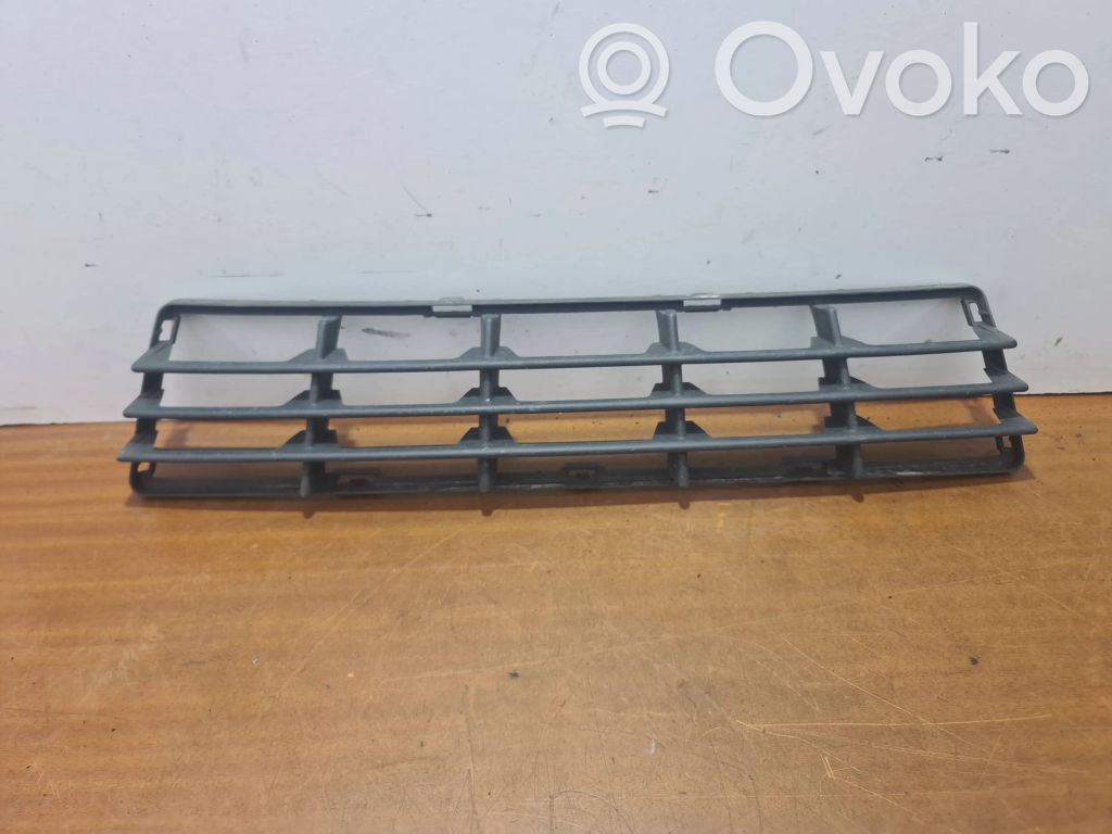Front bumper lower grill