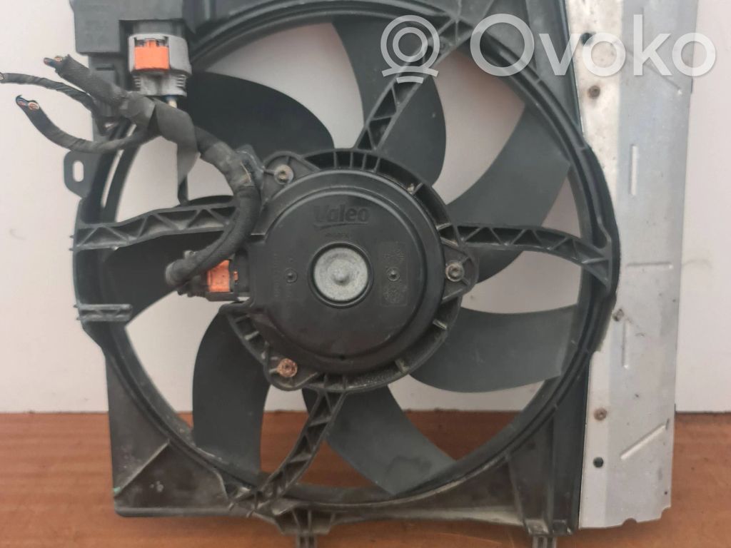 Peugeot 207 CC Aro de refuerzo del ventilador del radiador 