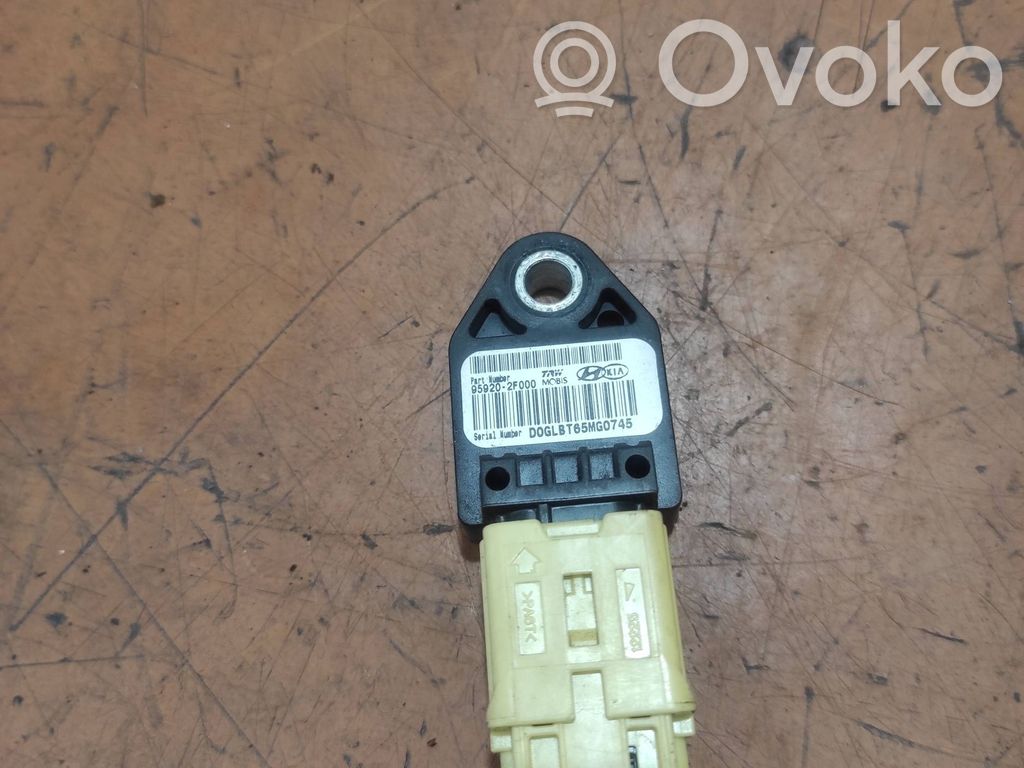 KIA Carnival Senzor impact/declanșare airbag 