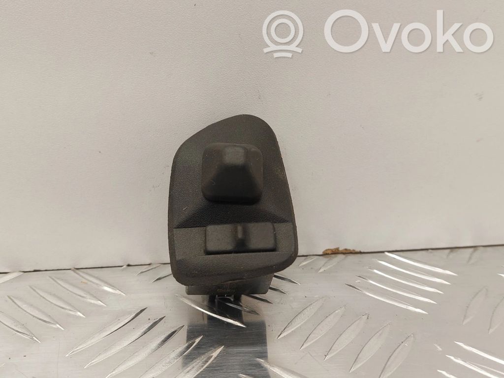 Wing mirror switch   61311387287