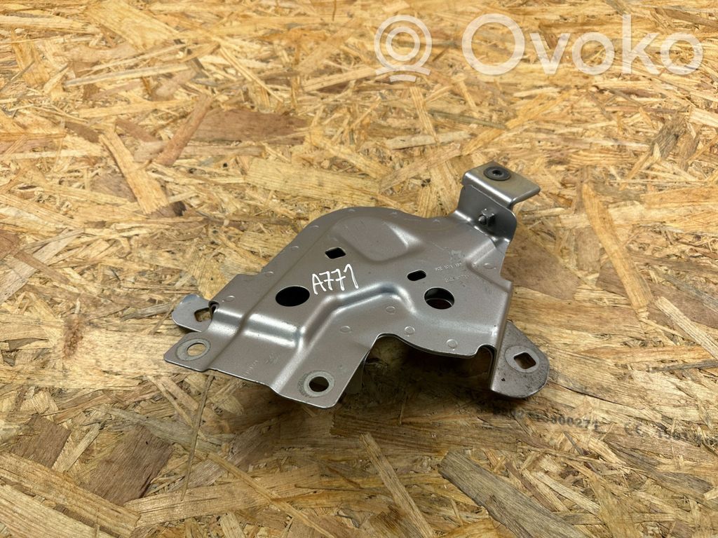 Audi e-tron Fender mounting bracket 