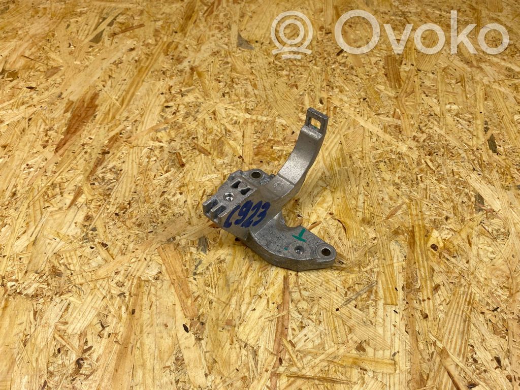 Volvo XC90 ABS pump bracket 