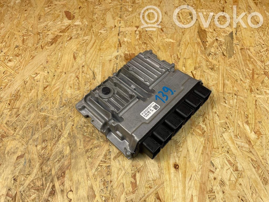 BMW 5 G30 G31 G38 Engine control unit/module 