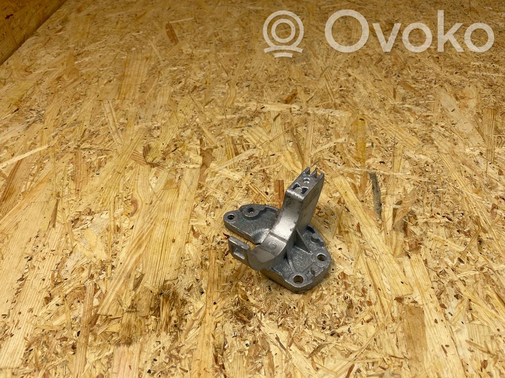 Volvo S90, V90 Radiator support slam panel bracket 