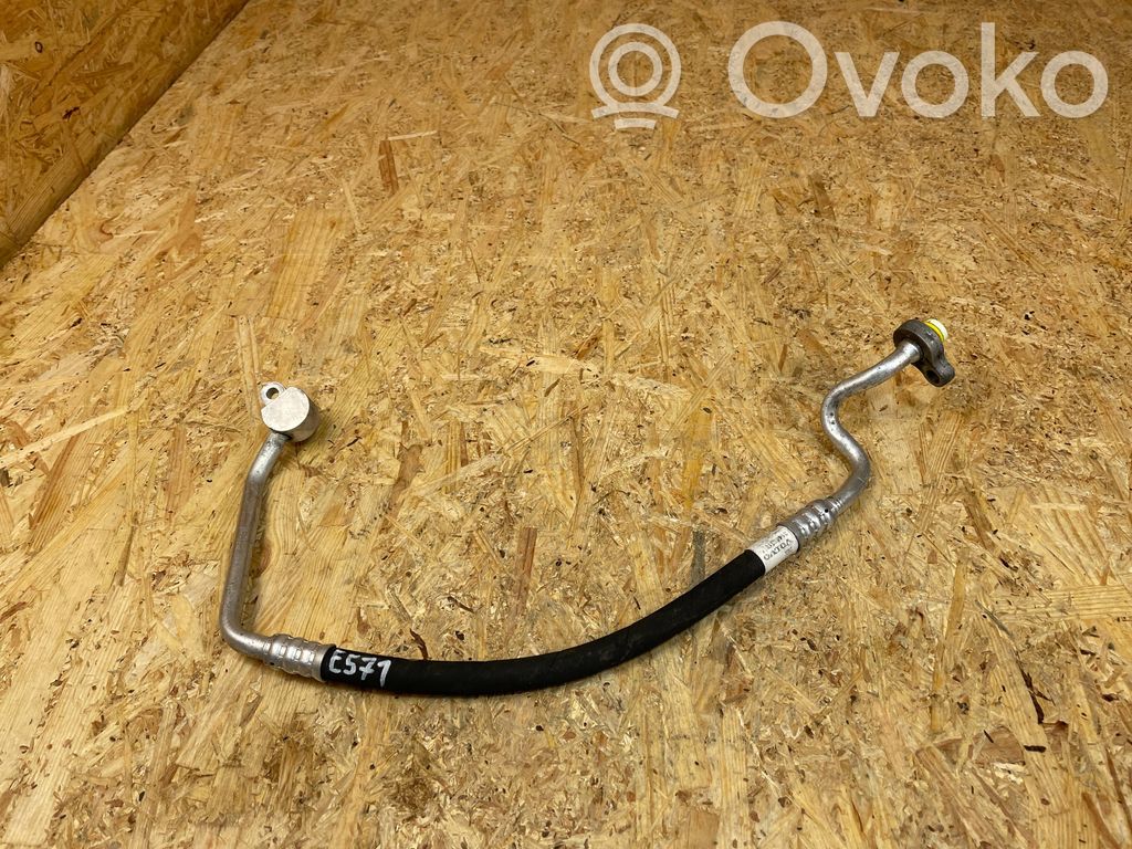 Volvo V40 Ilmastointilaitteen putki (A/C) 