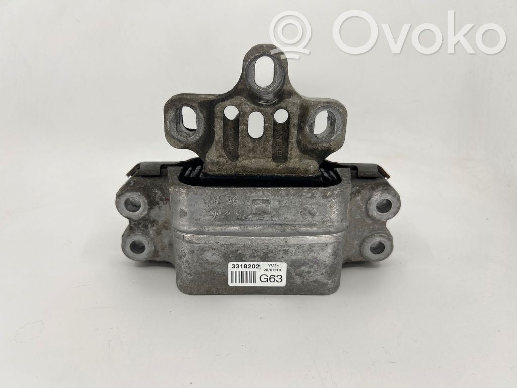 Audi A3 S3 8V Engine mount bracket 