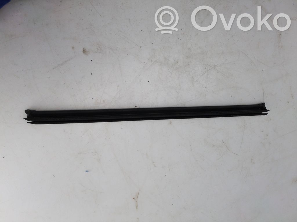 Audi A3 8Y Joint d'étanchéité de vitre avant 