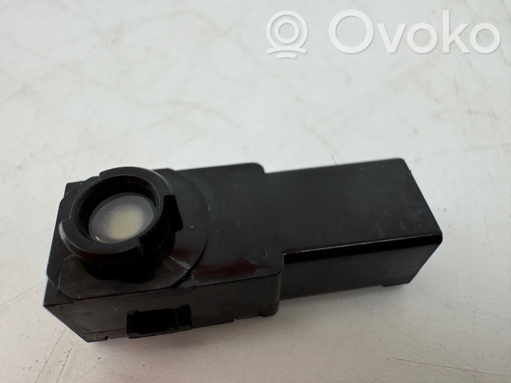 Toyota Yaris Cross Glove box light 