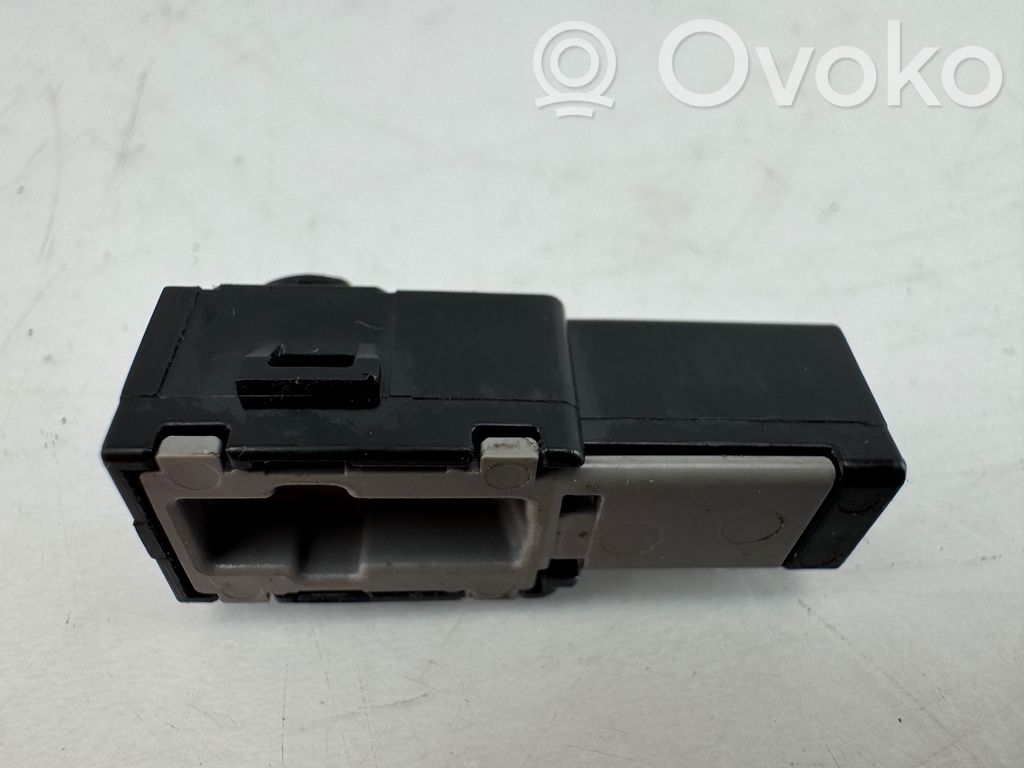 Toyota Yaris Cross Other front door trim element 