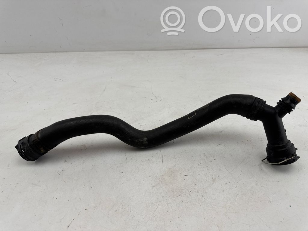 Audi A4 S4 B9 Engine coolant pipe/hose 